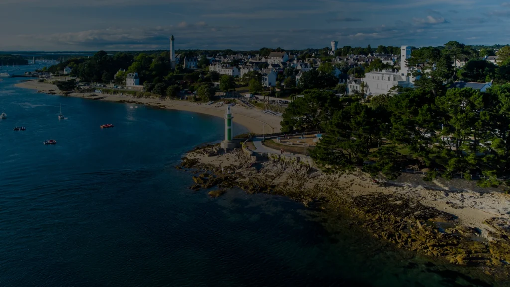 Expériences de camping en Finistère Sud entre traditions maritimes et nature sauvage